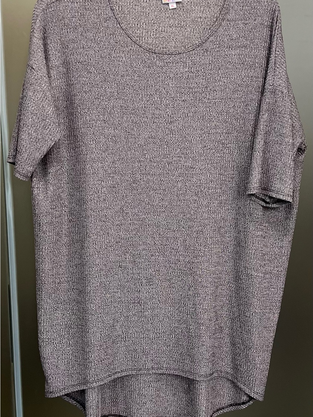 LuLaRoe Womans Short-Sleeved Heathered Gray Knit Top